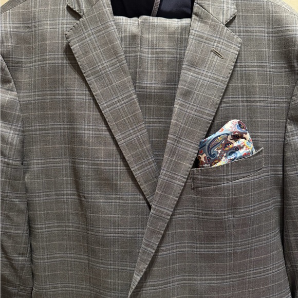 Cole Haan Gray Plaid Blazer with Paisley Pocket Square